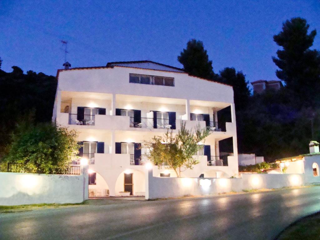 Villa Diamanti Kanapitsa  Ngoại thất bức ảnh
