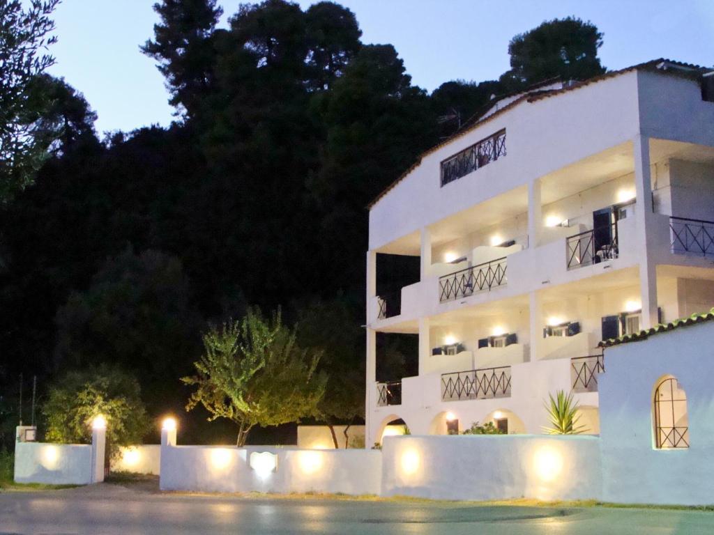 Villa Diamanti Kanapitsa  Ngoại thất bức ảnh